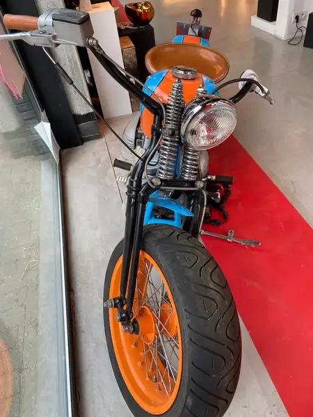 Harley-Davidson 1200 Custom - foto 5