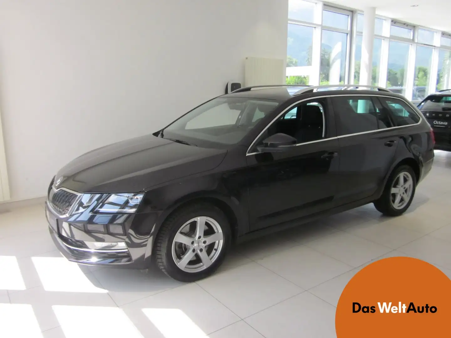 Skoda Octavia 4x4 Style Limited TDI DSG Zwart - 1