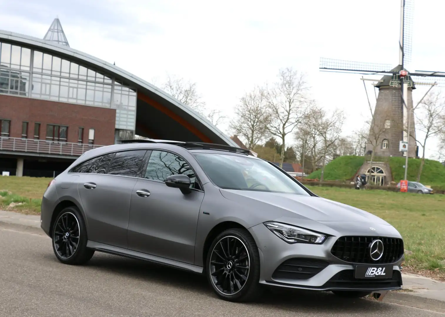 Mercedes-Benz CLA 250 Shooting Brake e Hybride Aut Fully Loaded AMG Pana Gris - 1