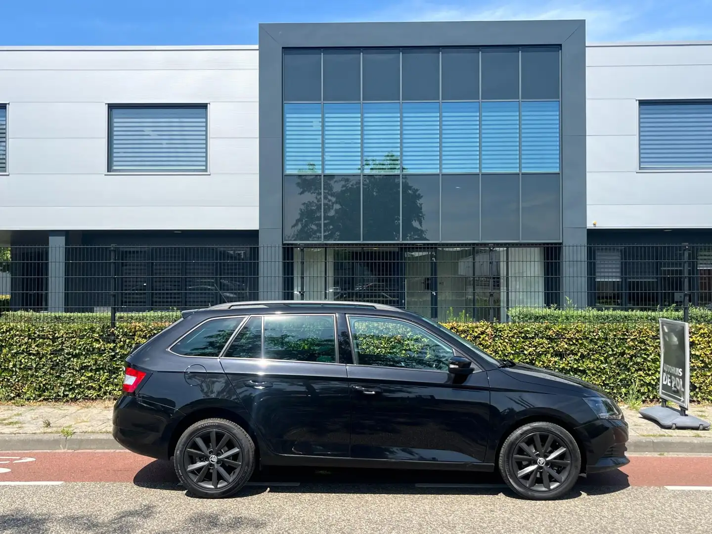 Skoda Fabia Combi 1.2 TSI Ambition cruise-control Airco stoelv Zwart - 2