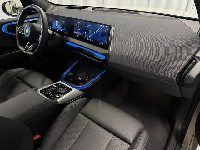 BMW X3 view 9