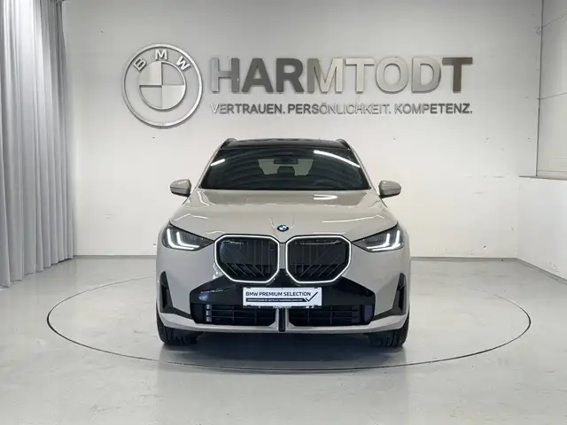 BMW X3 view 7