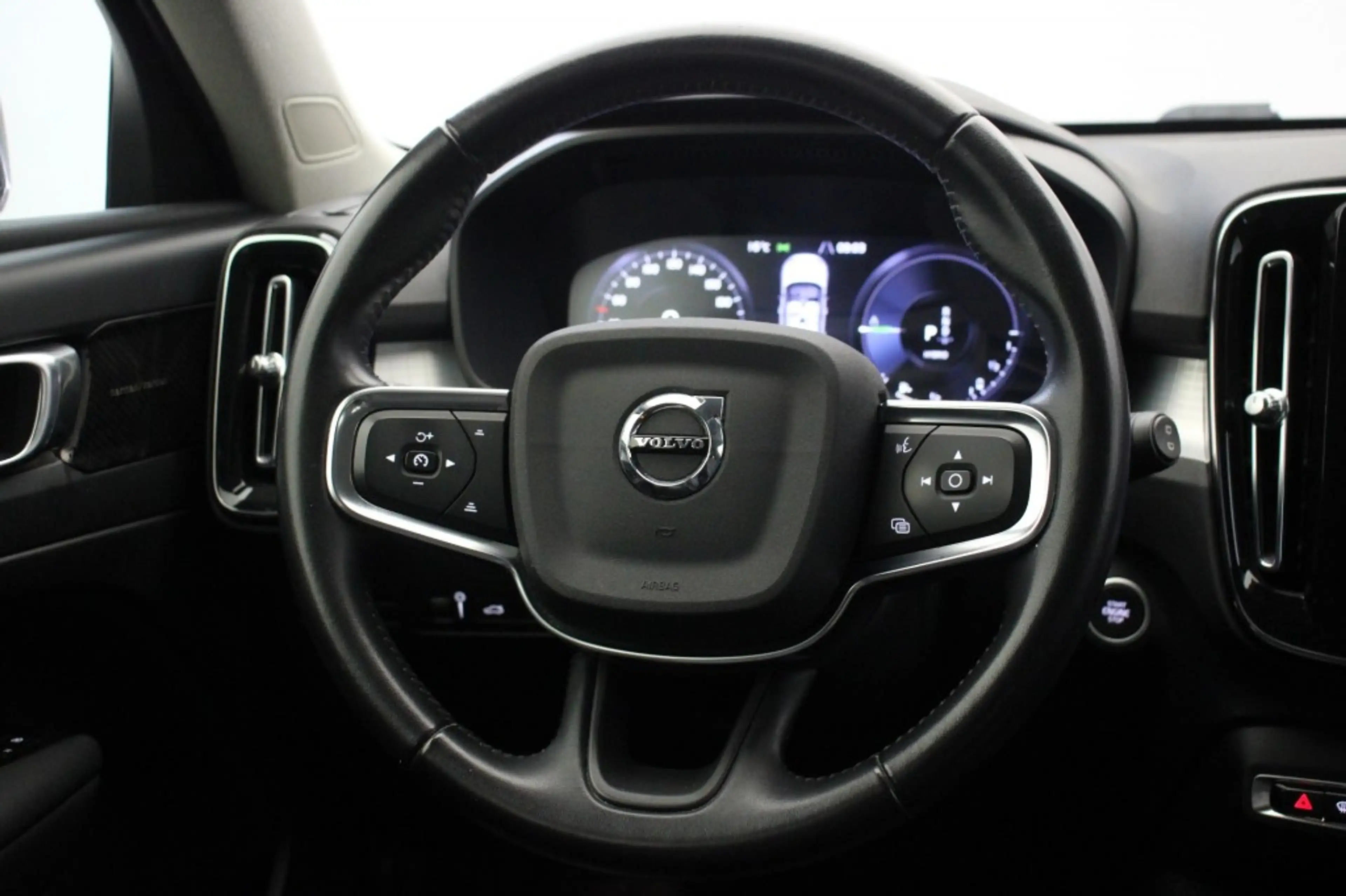 Volvo XC40 1.5 T4 Recharge R-Design - Digitaal Cockpit, Carpl — photo 23