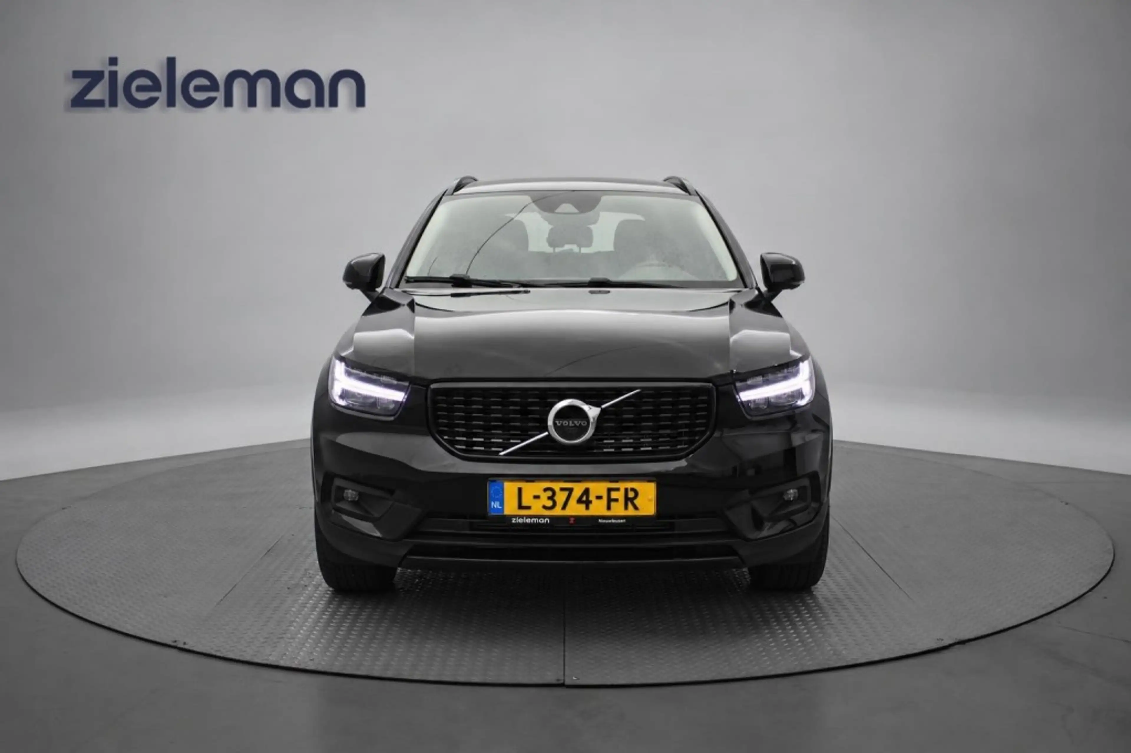 Volvo XC40 1.5 T4 Recharge R-Design - Digitaal Cockpit, Carpl — photo 17