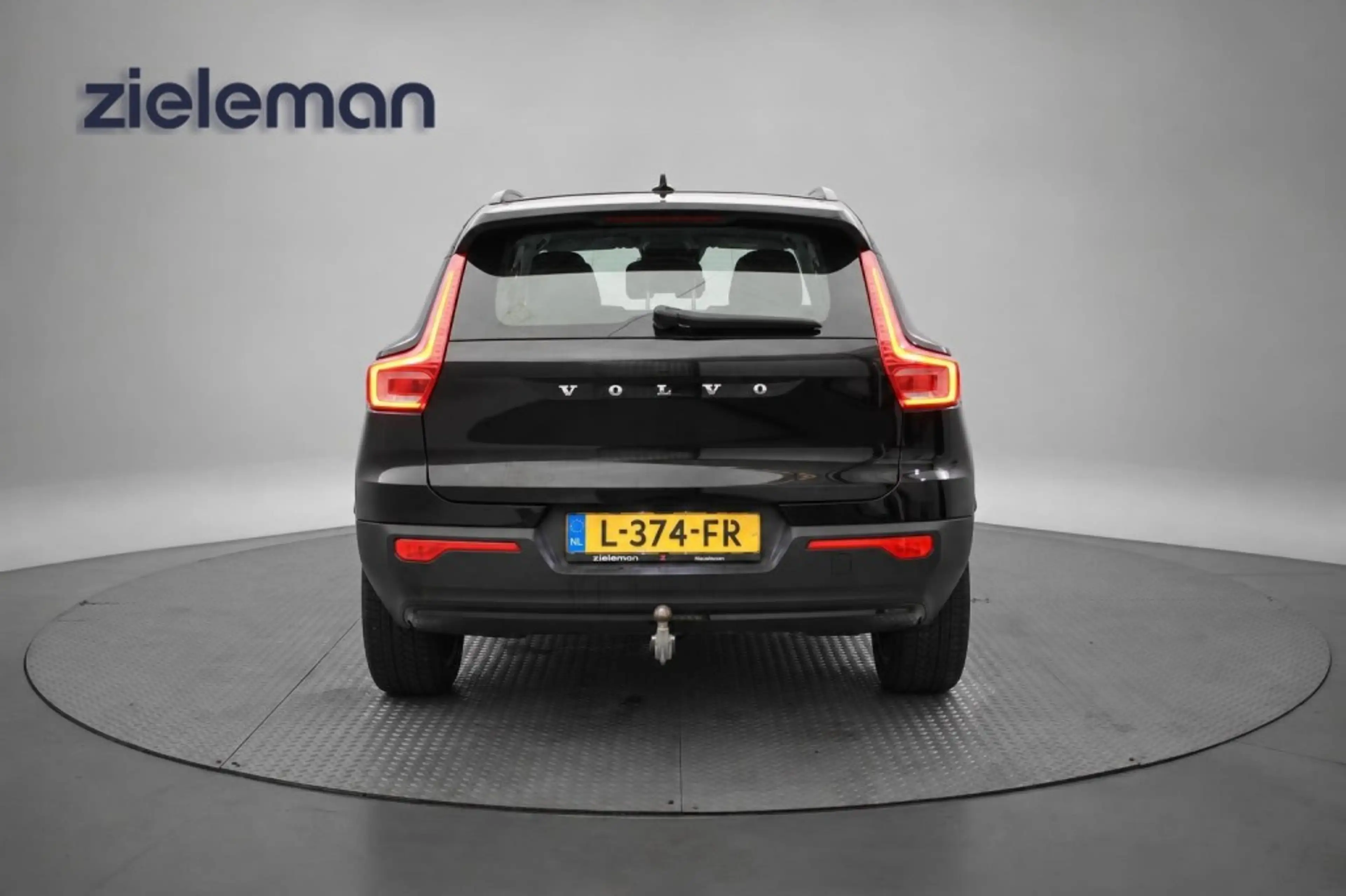 Volvo XC40 1.5 T4 Recharge R-Design - Digitaal Cockpit, Carpl — photo 20