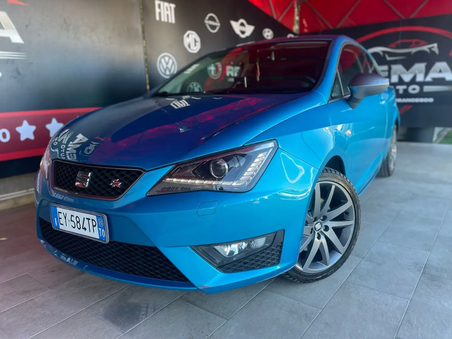 SEAT Ibiza 1.6 TDI 105 CV CR 3 porte FR Bleu - 2