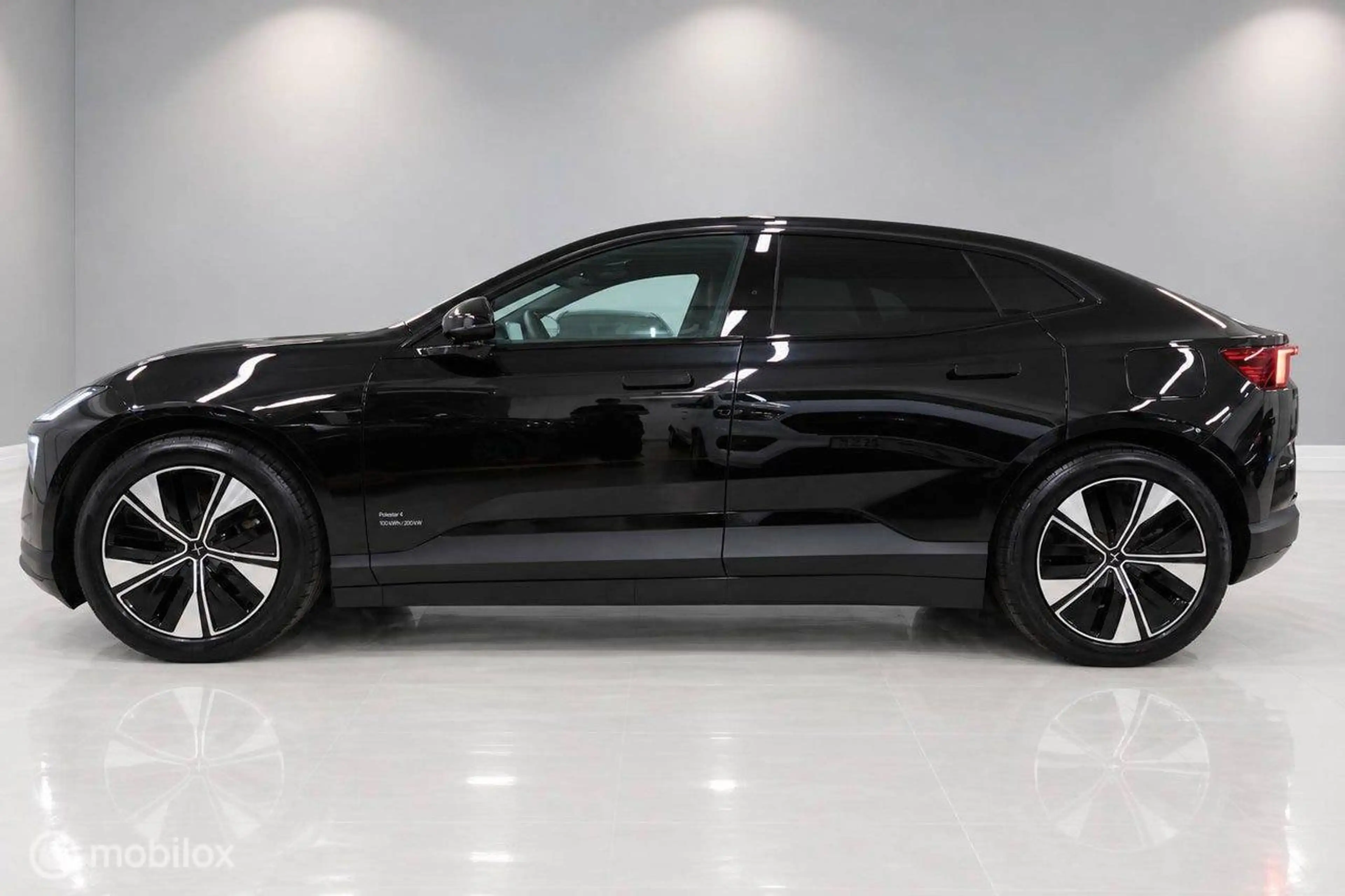 Polestar 4 Long Range Single motor Plus Pilot 100 kWh — photo 6