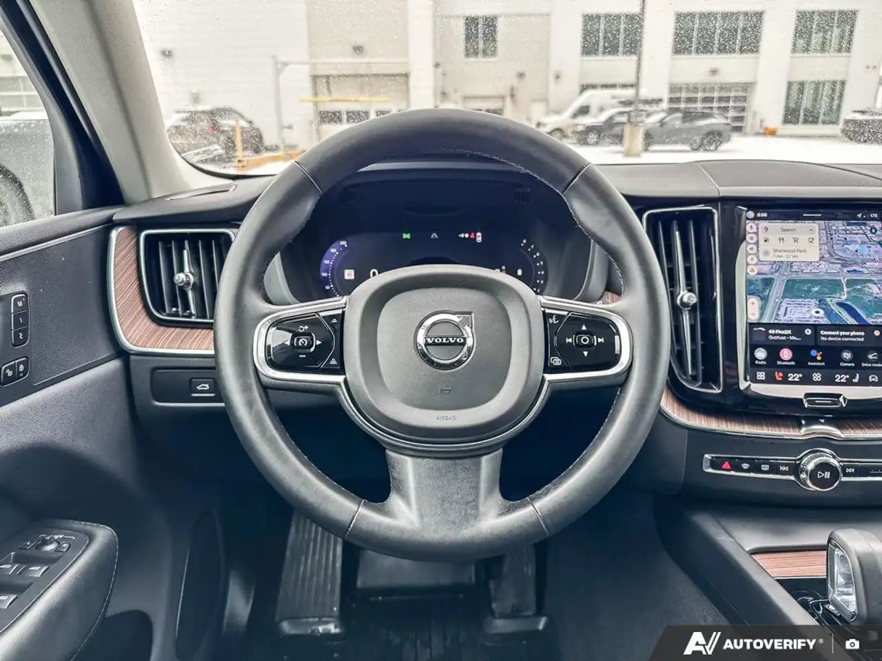 Volvo XC60 снимка Volvo XC60