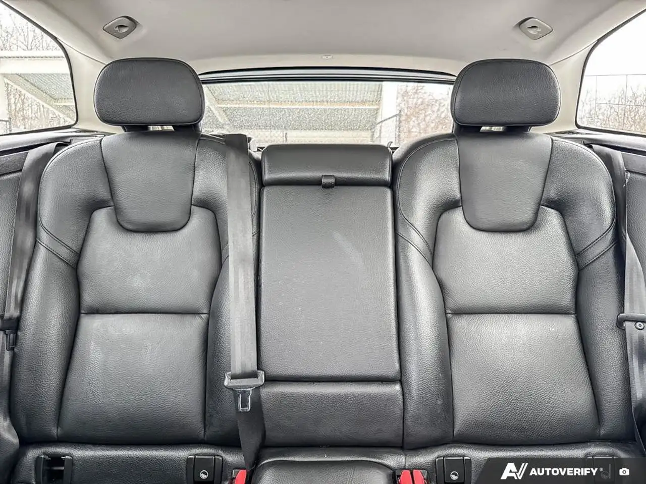 Volvo XC60 снимка Volvo XC60