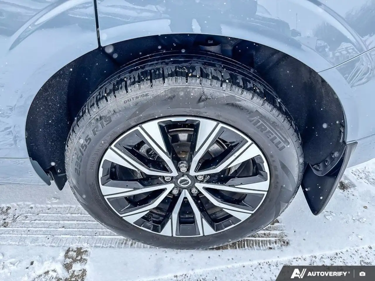 Volvo XC60 снимка Volvo XC60