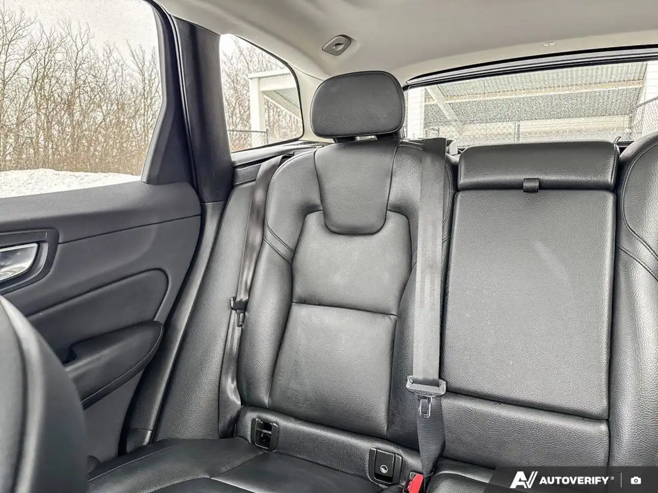 Volvo XC60 снимка Volvo XC60