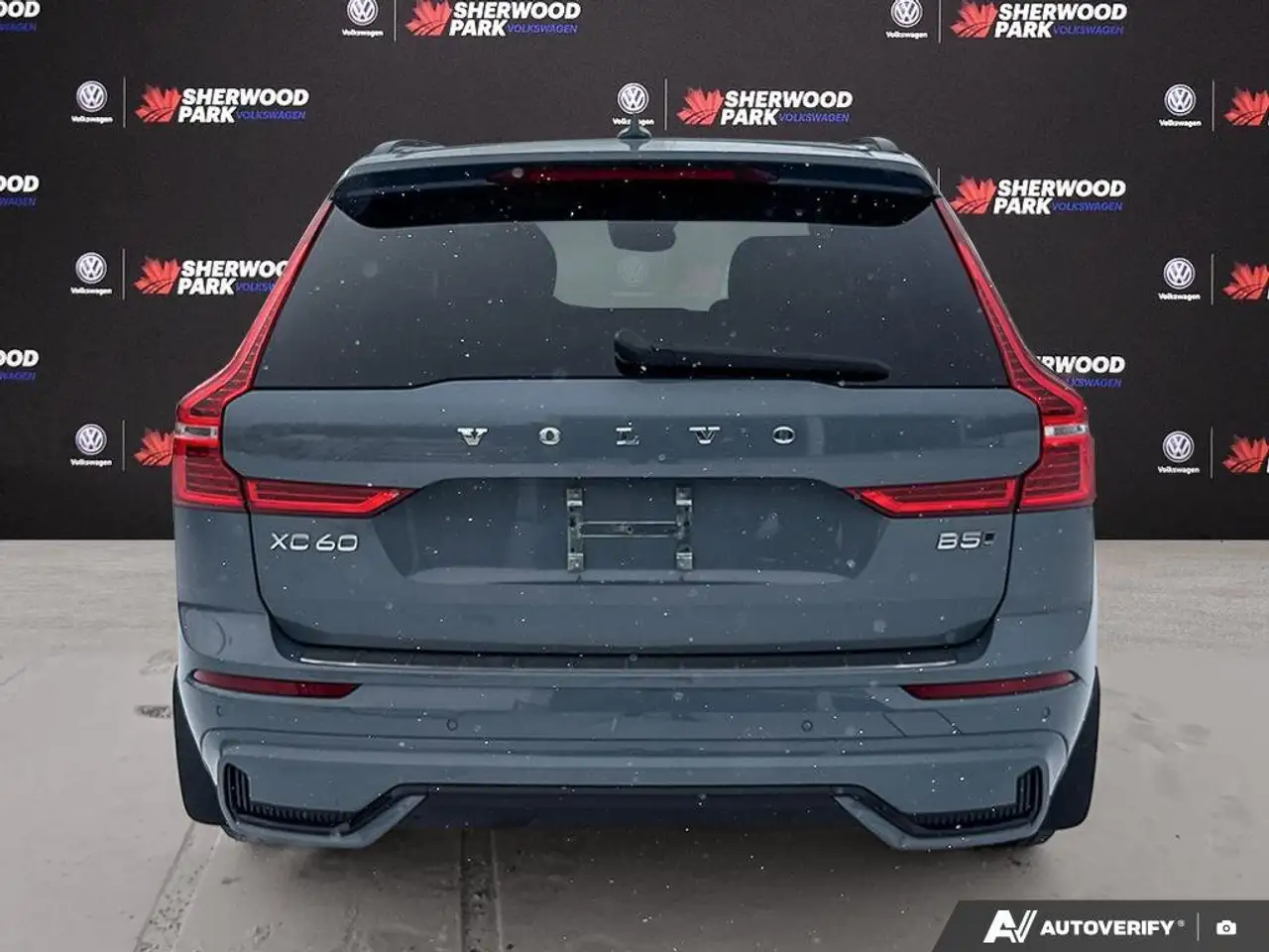 Volvo XC60 снимка Volvo XC60