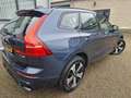 Volvo XC60 2.0 T6 Plug-in hybrid AWD Plus Dark Panoramadak | Blauw - thumbnail 4