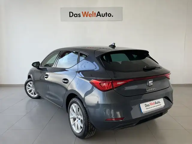 Seat Leon view 2