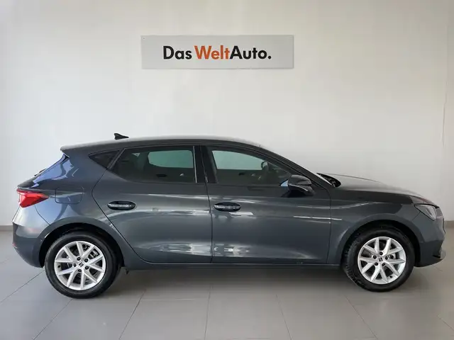 Seat Leon view 3