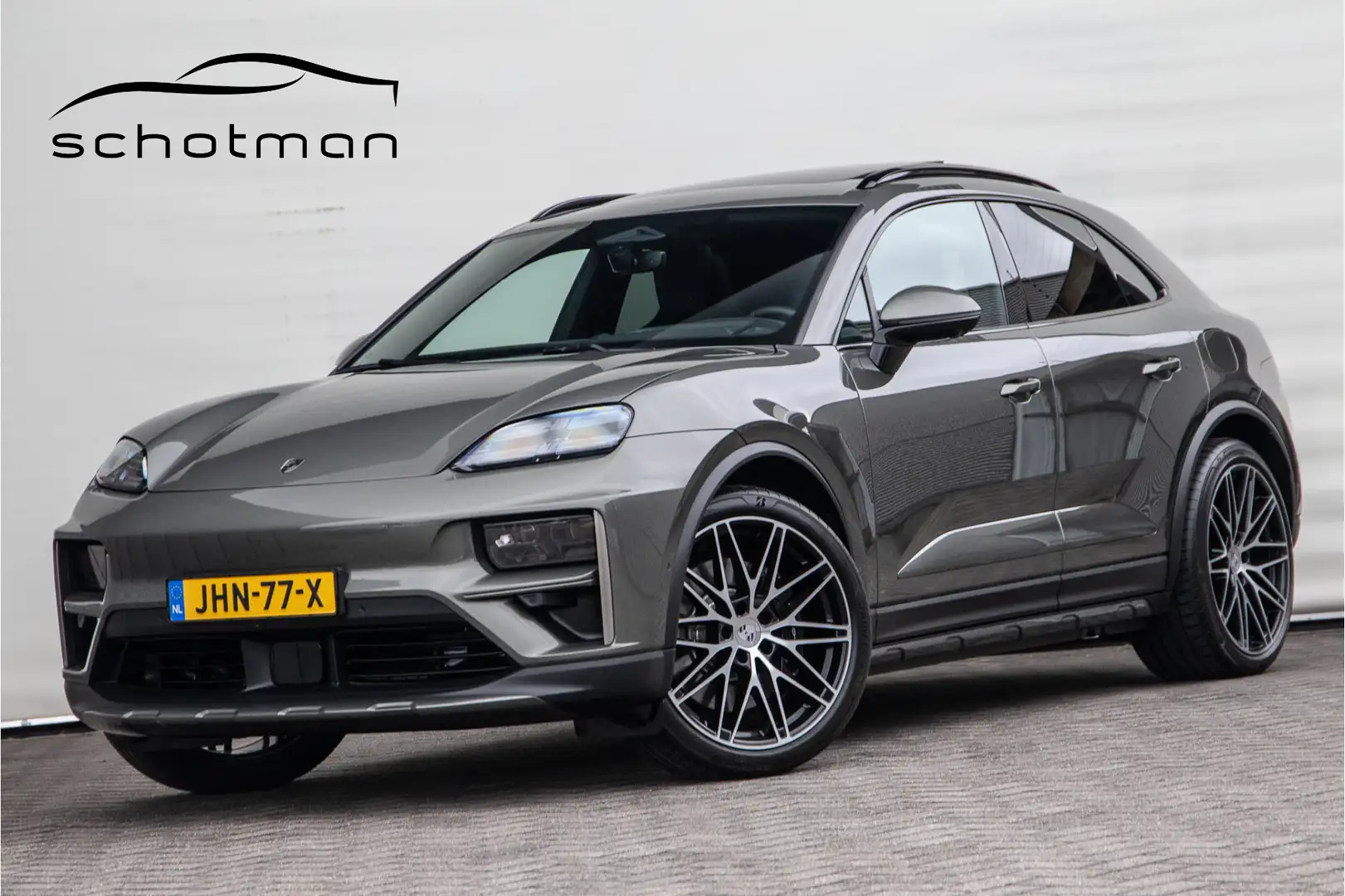 Porsche Macan Turbo Off-Road Design, Massage, Pano, Luchtvering Grün - 1