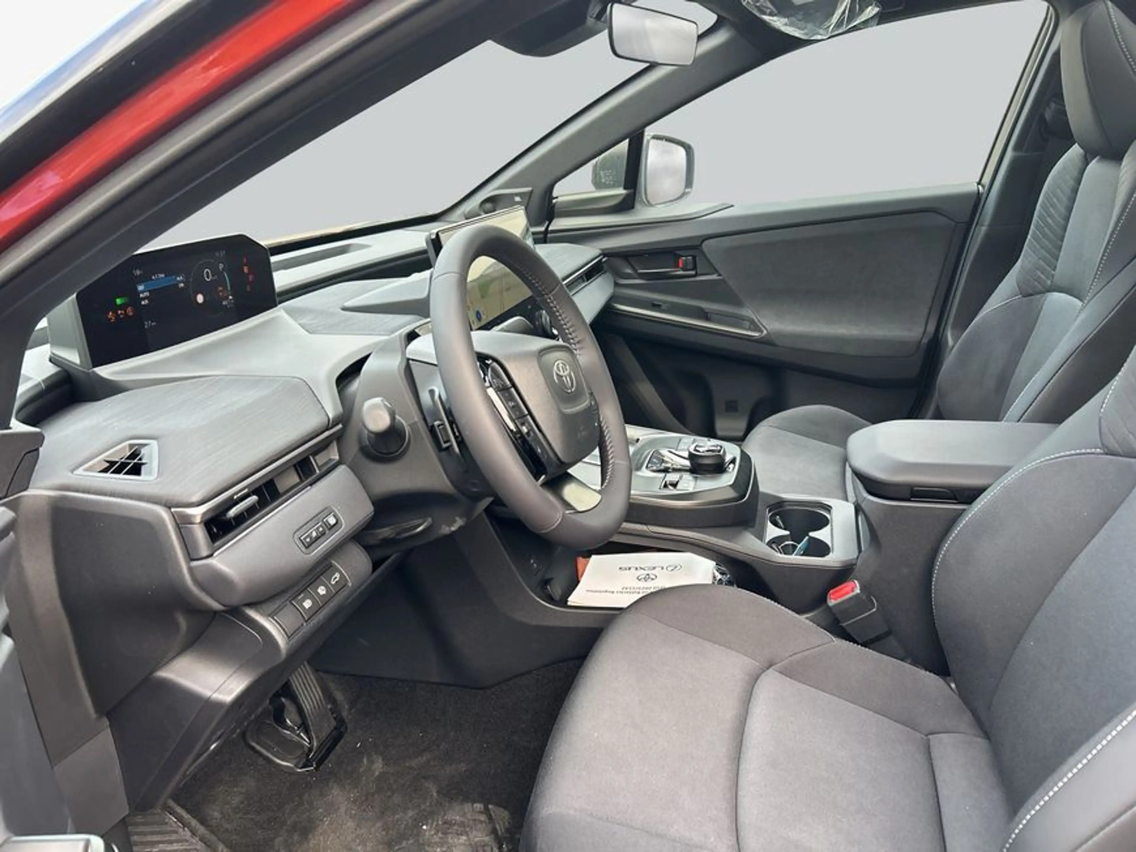 Toyota C-HR+ + AWD Lounge 342 PS — photo 10