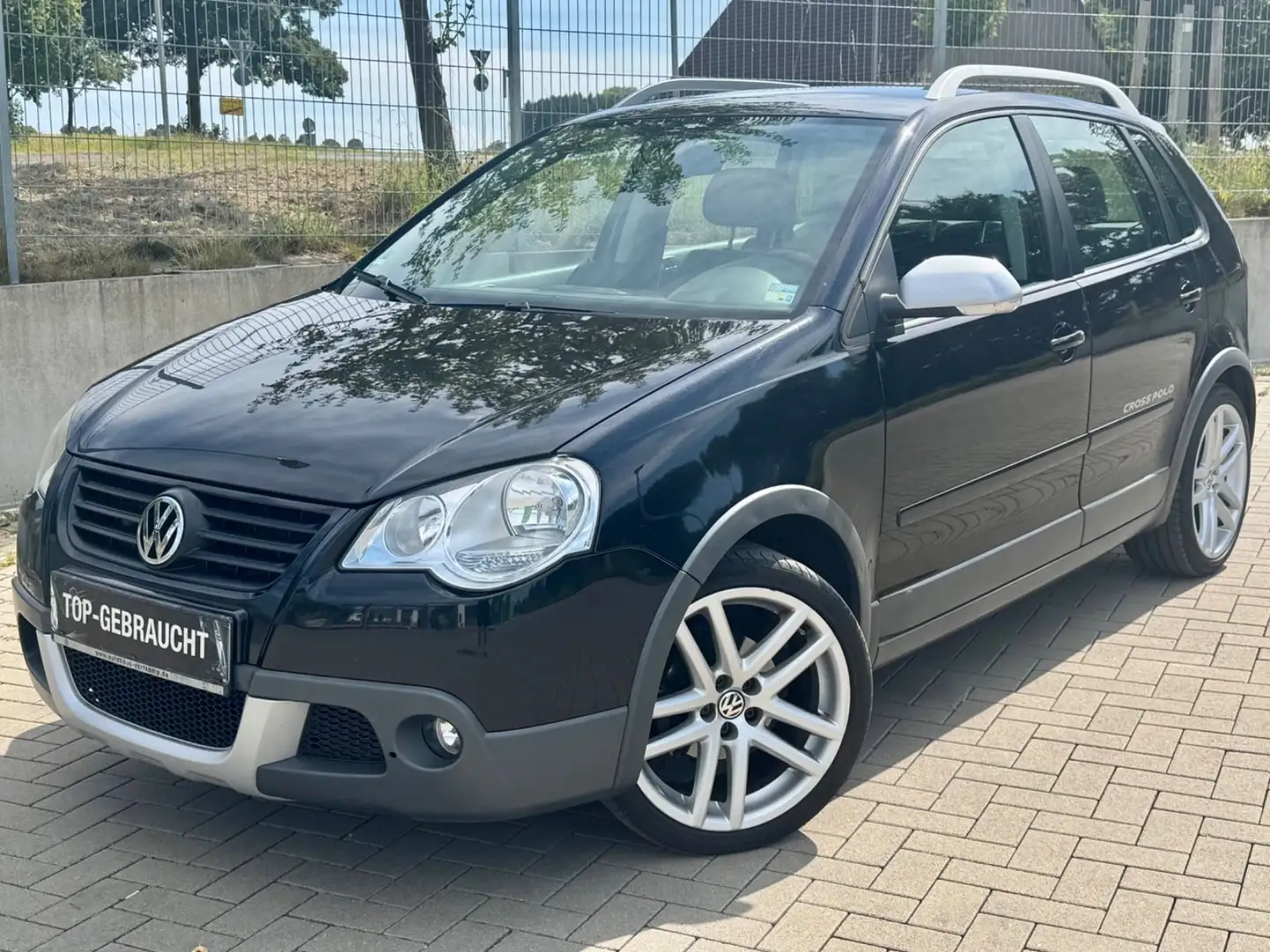 Volkswagen Polo IV CrossPolo 1.4+SITZHEIZUNG+ALU+TÜV NEU Schwarz - 1