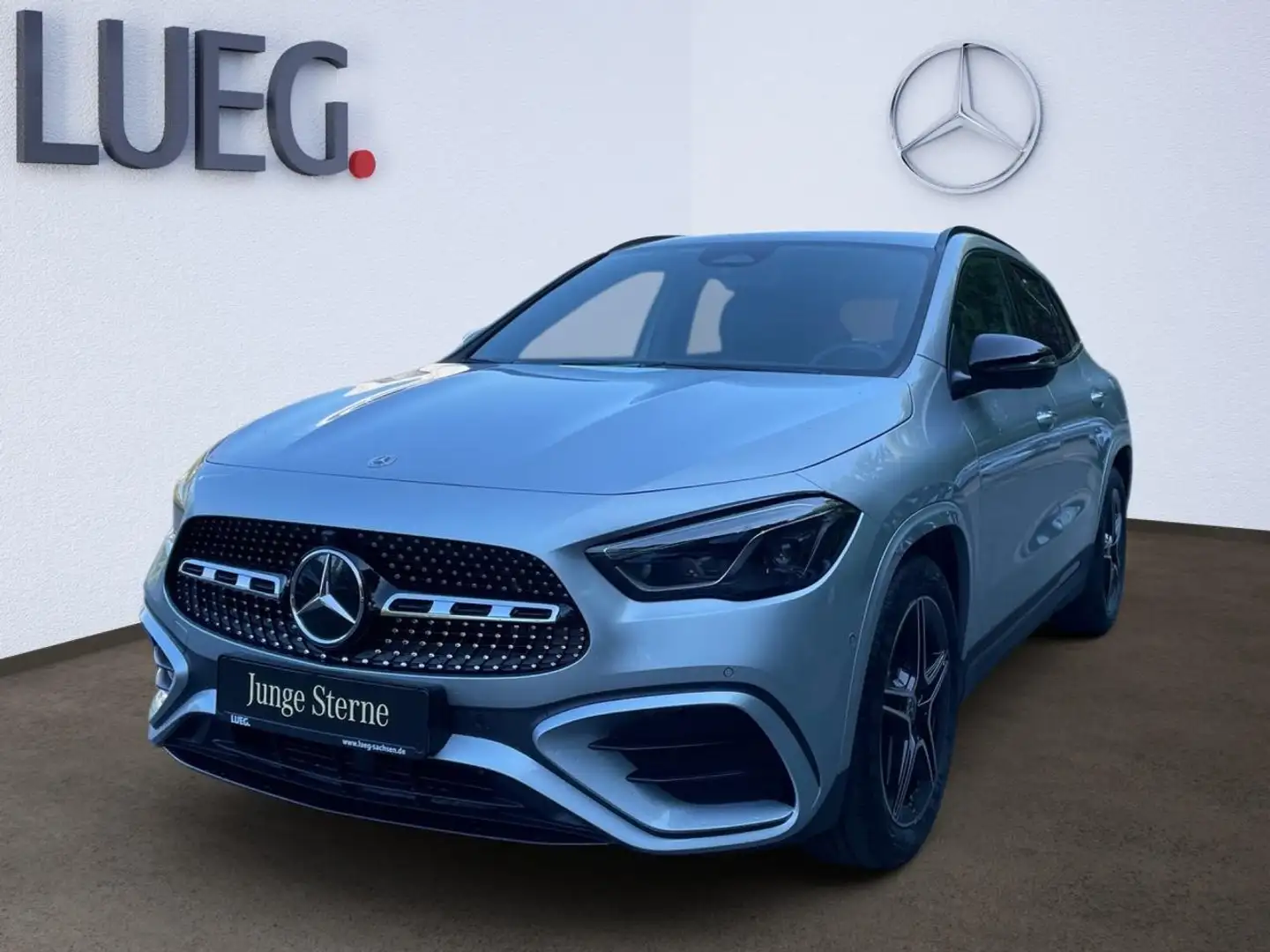 Mercedes-Benz GLA 200 AMG-EDITION+NIGHT+MULTIBEAM-LED+SOUND Silber - 1