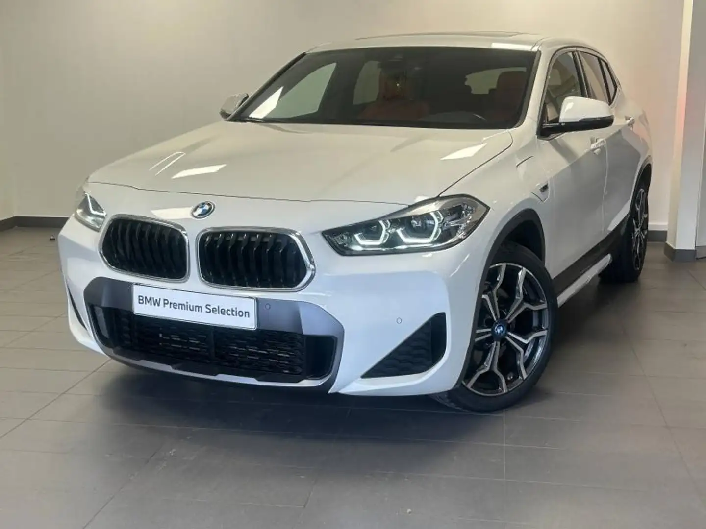 BMW X2 xDrive25eA 220ch M Sport X Euro6d-T 6cv Blanc - 1