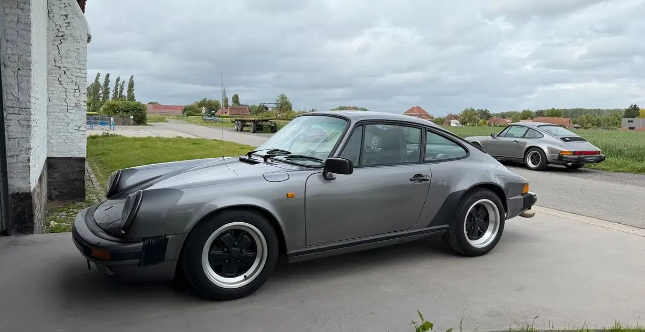 Porsche 911 Carrera 3.2 Gris meteor, foto 6