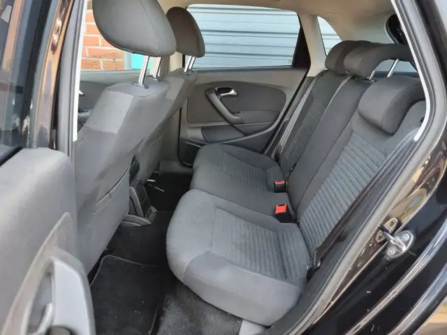 Volkswagen Polo view 23