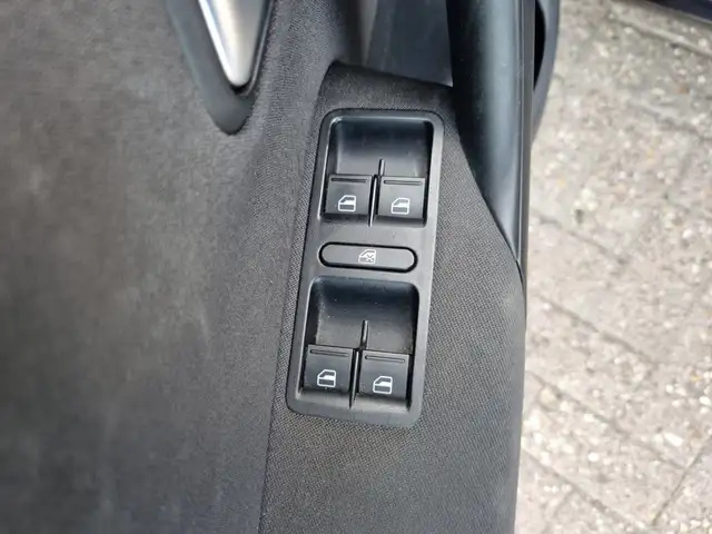 Volkswagen Polo view 17