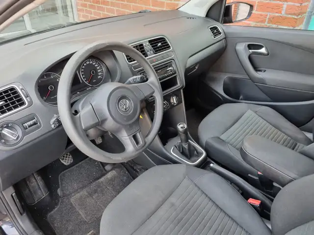 Volkswagen Polo view 27