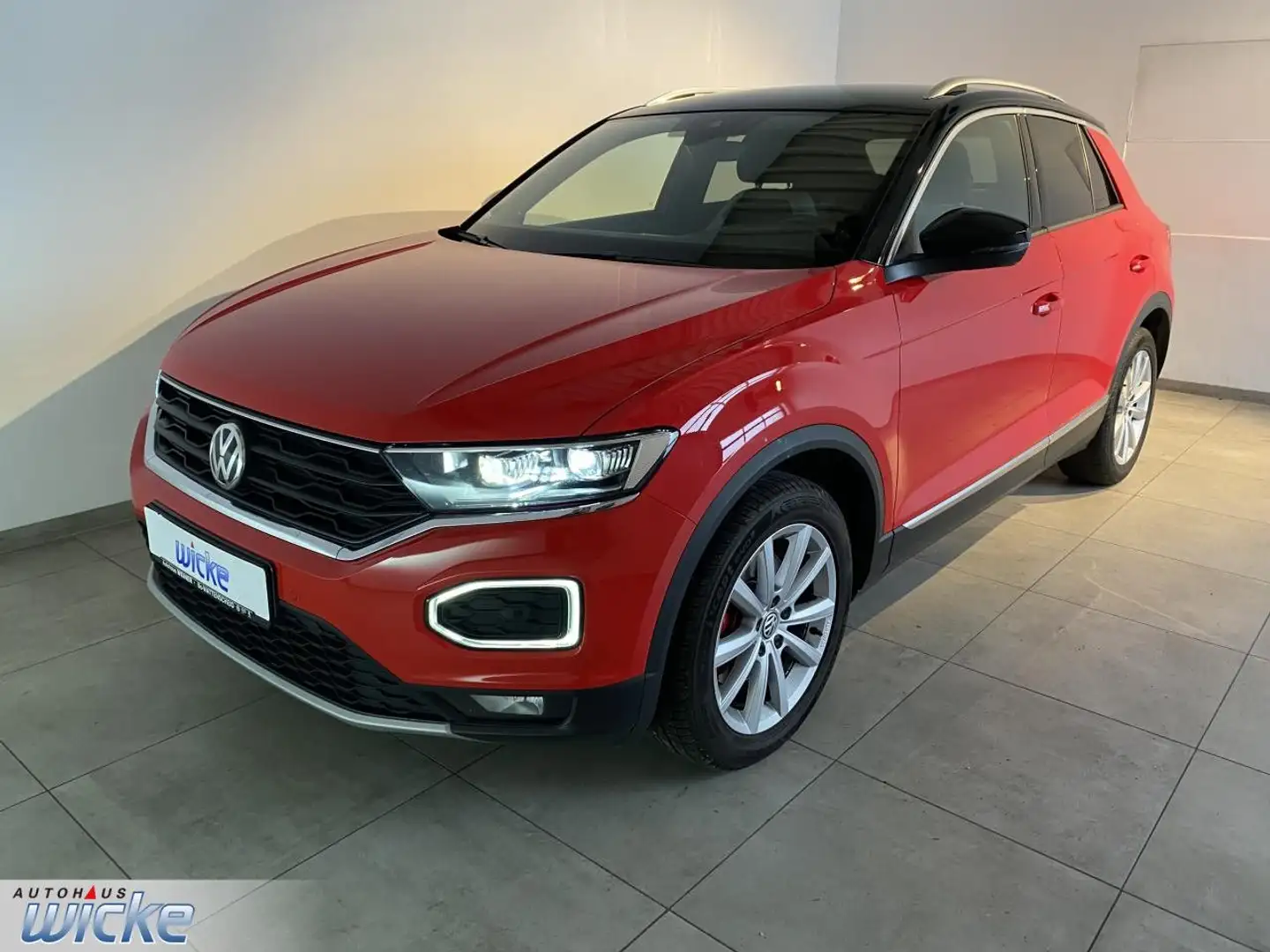 Volkswagen T-Roc 2.0 TSI DSG 4Motion Sport NAVI LED BEATS LAN Rot - 2