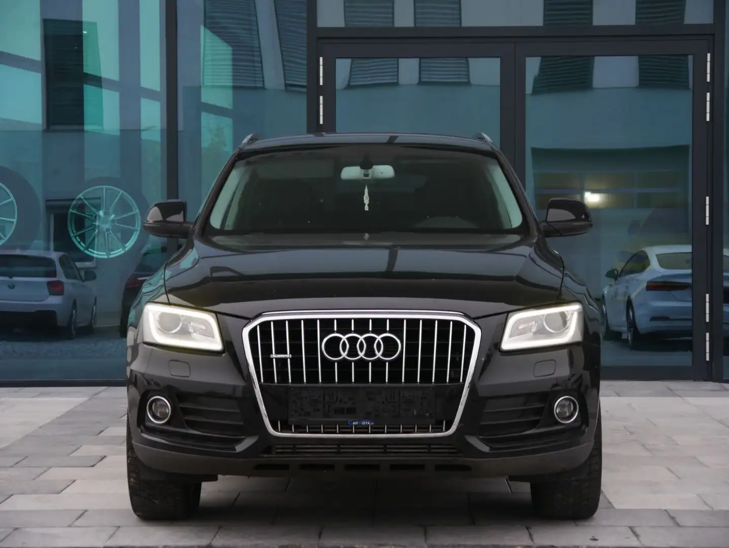 Audi Q5 2.0 TDI Schwarz - 1