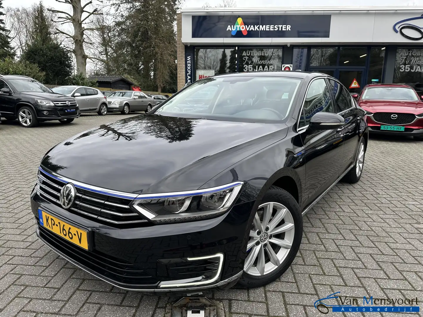 Volkswagen Passat 1.4 TSI GTE 218PK Connected Series Navi|LED|DAB|Ca Zwart - 1