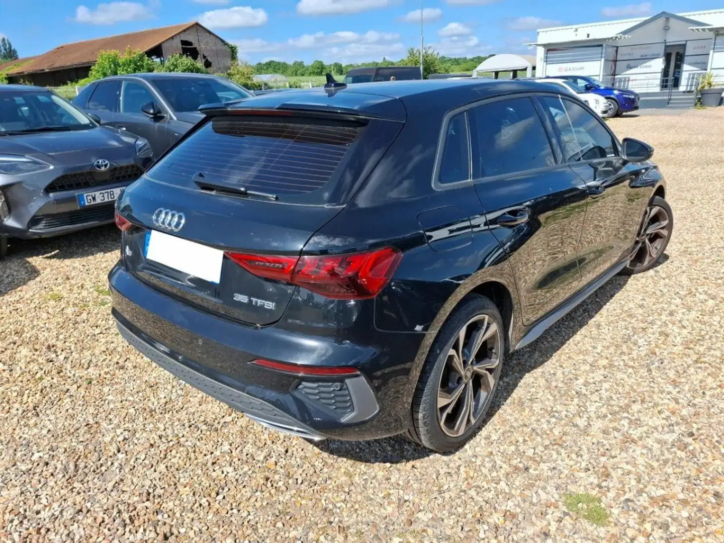 Audi A3 1.5 35 TFSI 150 S-Tronic 7 S line CAMERA GPS Noir - 2