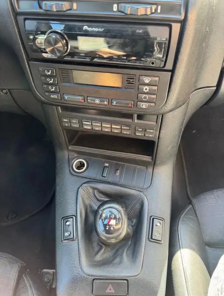 BMW 328i touring, foto 3