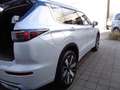 Mitsubishi Outlander 2.4L PHEV TOP 2-Farb Weiß - thumbnail 6