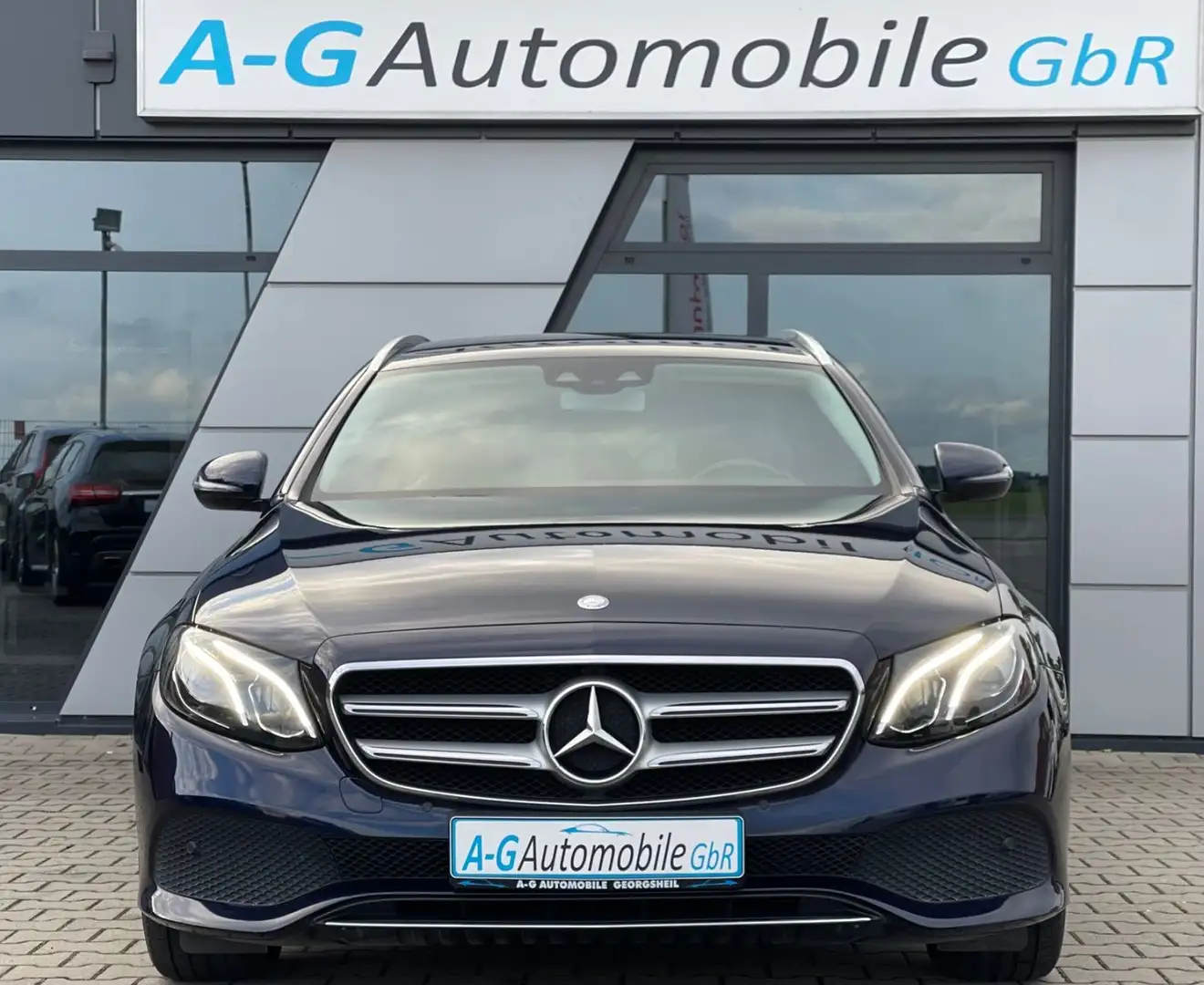 Mercedes-Benz E 220 d T-Modell-Avantgarde-Widescreen Cockpit - 2