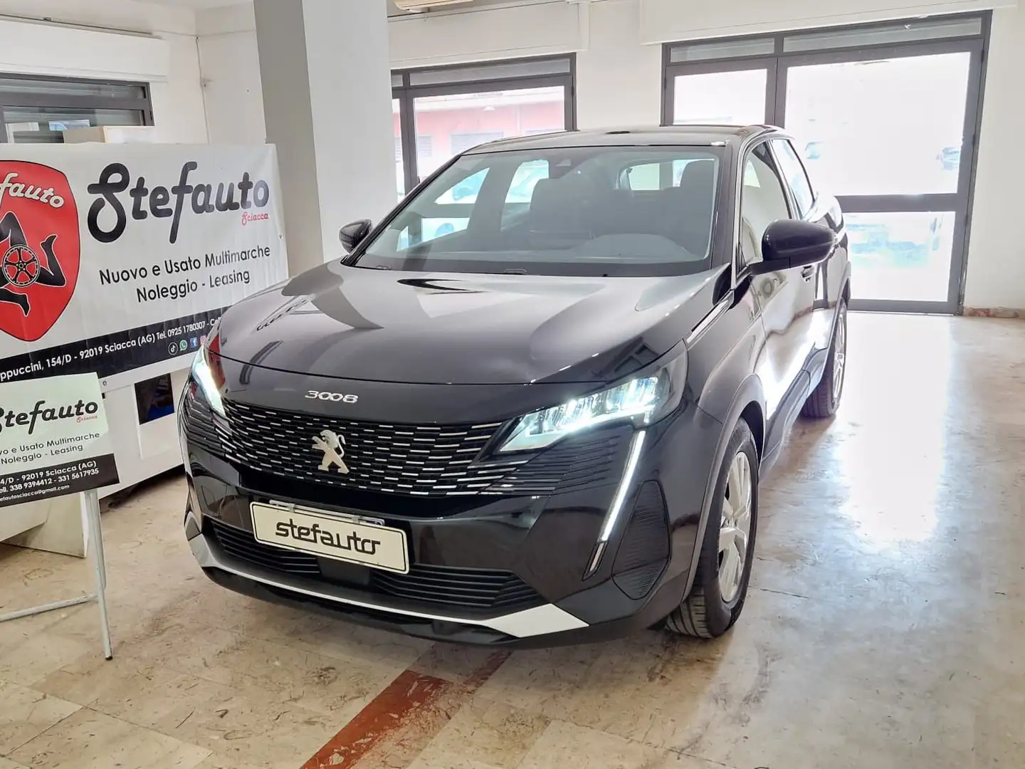 Peugeot 3008 3008 1.5 bluehdi Active Business s Nero - 1