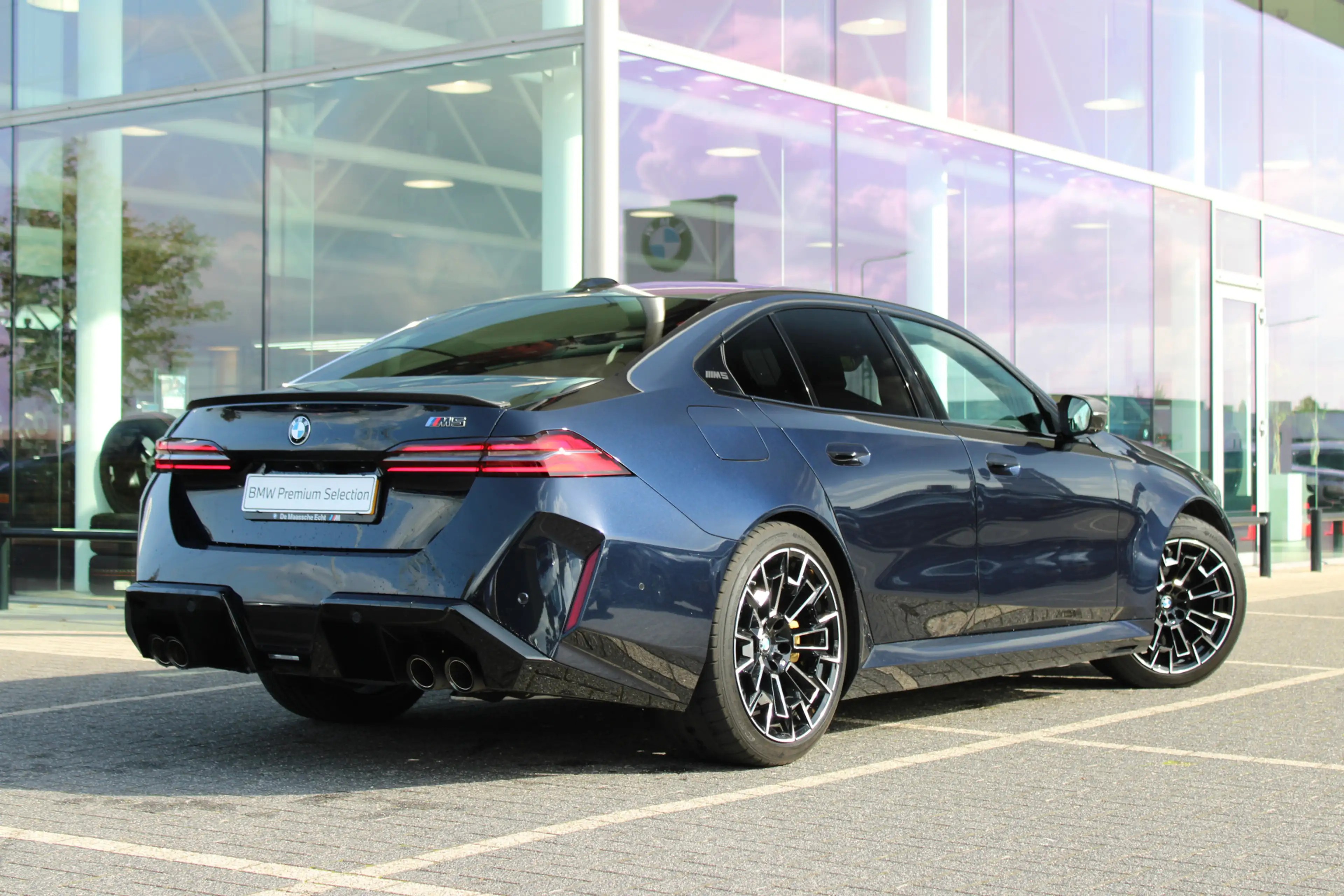 BMW M5 5 Serie Automaat / M Drive Professional / Trekhaak — photo 2