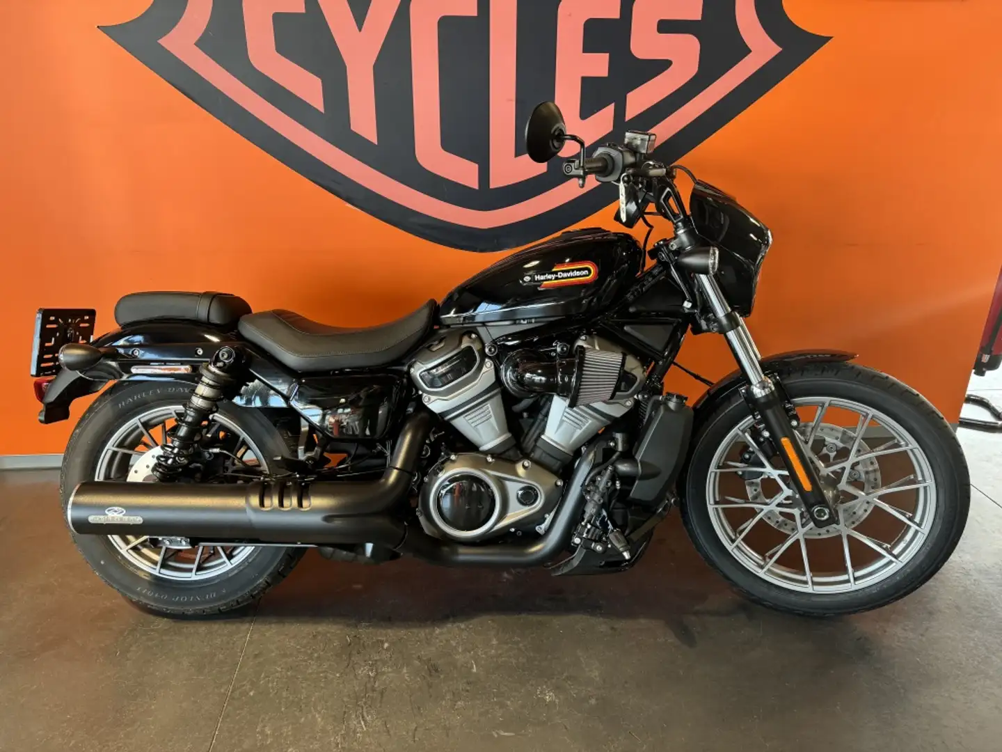 Harley-Davidson NIGHTSTER S Nighster s Zwart - 1