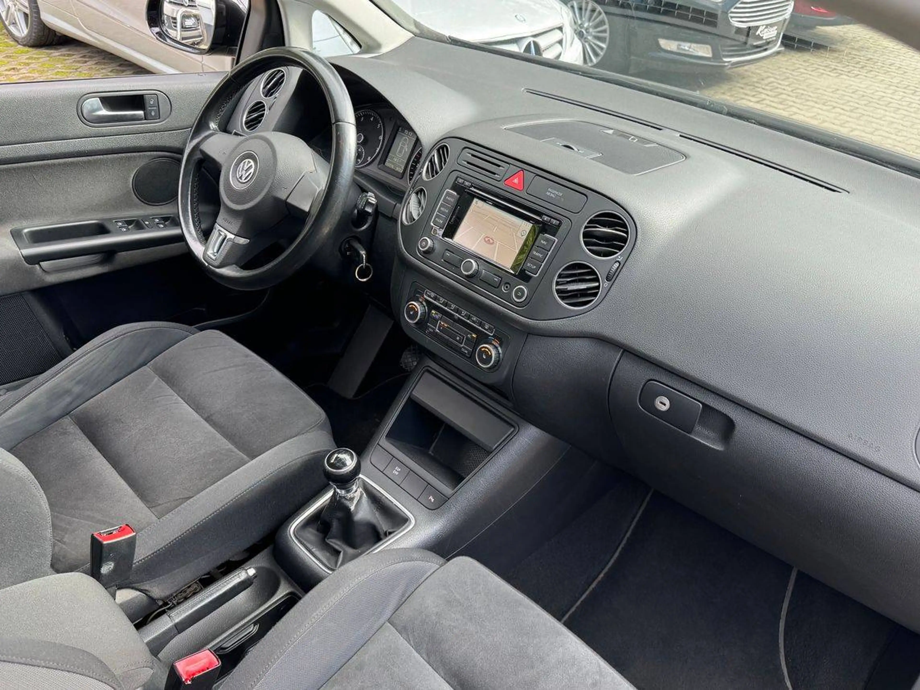 Volkswagen Golf Plus Highline-1.Besitz-VW Scheckheftgeplegt — photo 15