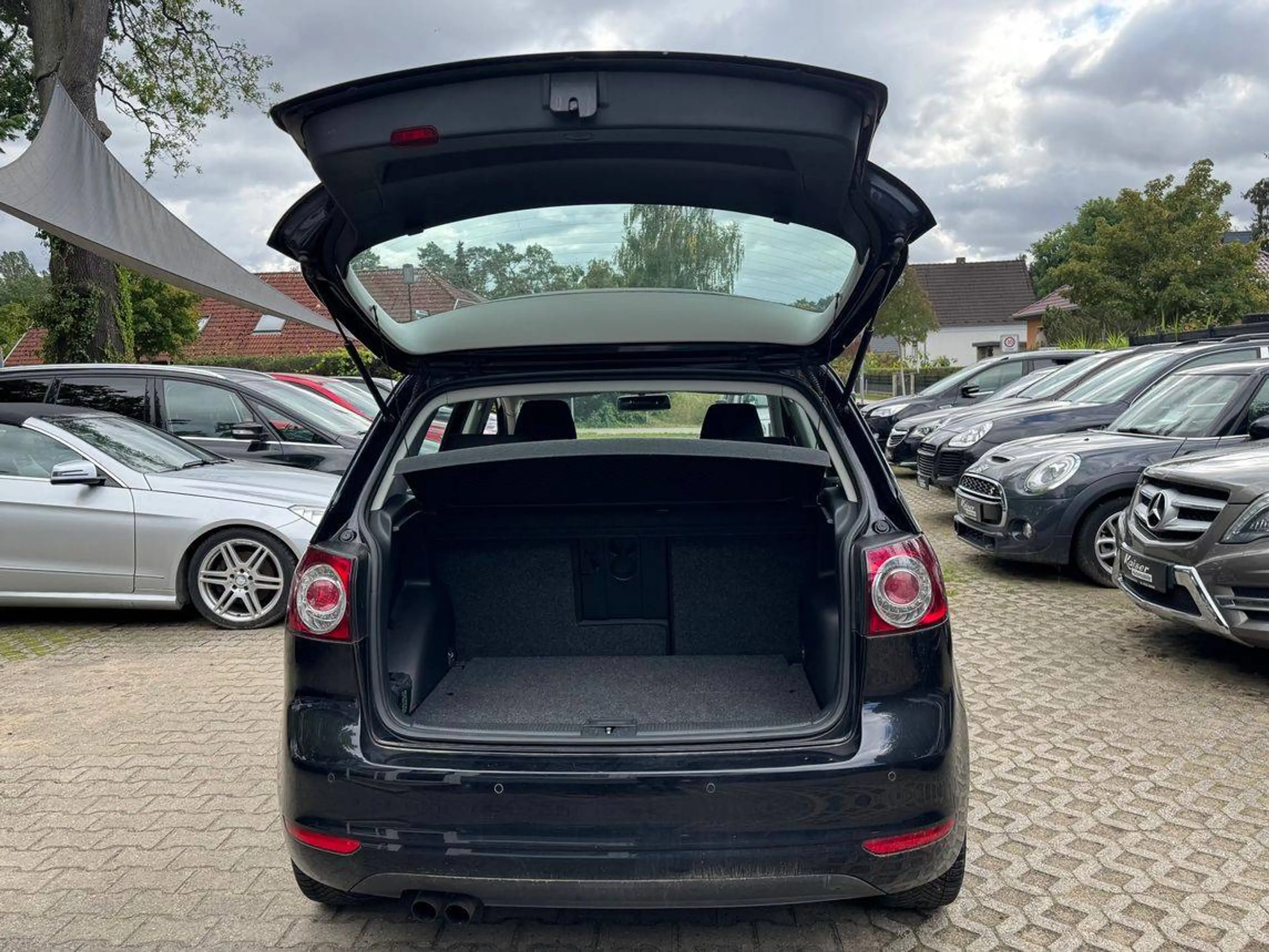 Volkswagen Golf Plus Highline-1.Besitz-VW Scheckheftgeplegt — photo 6