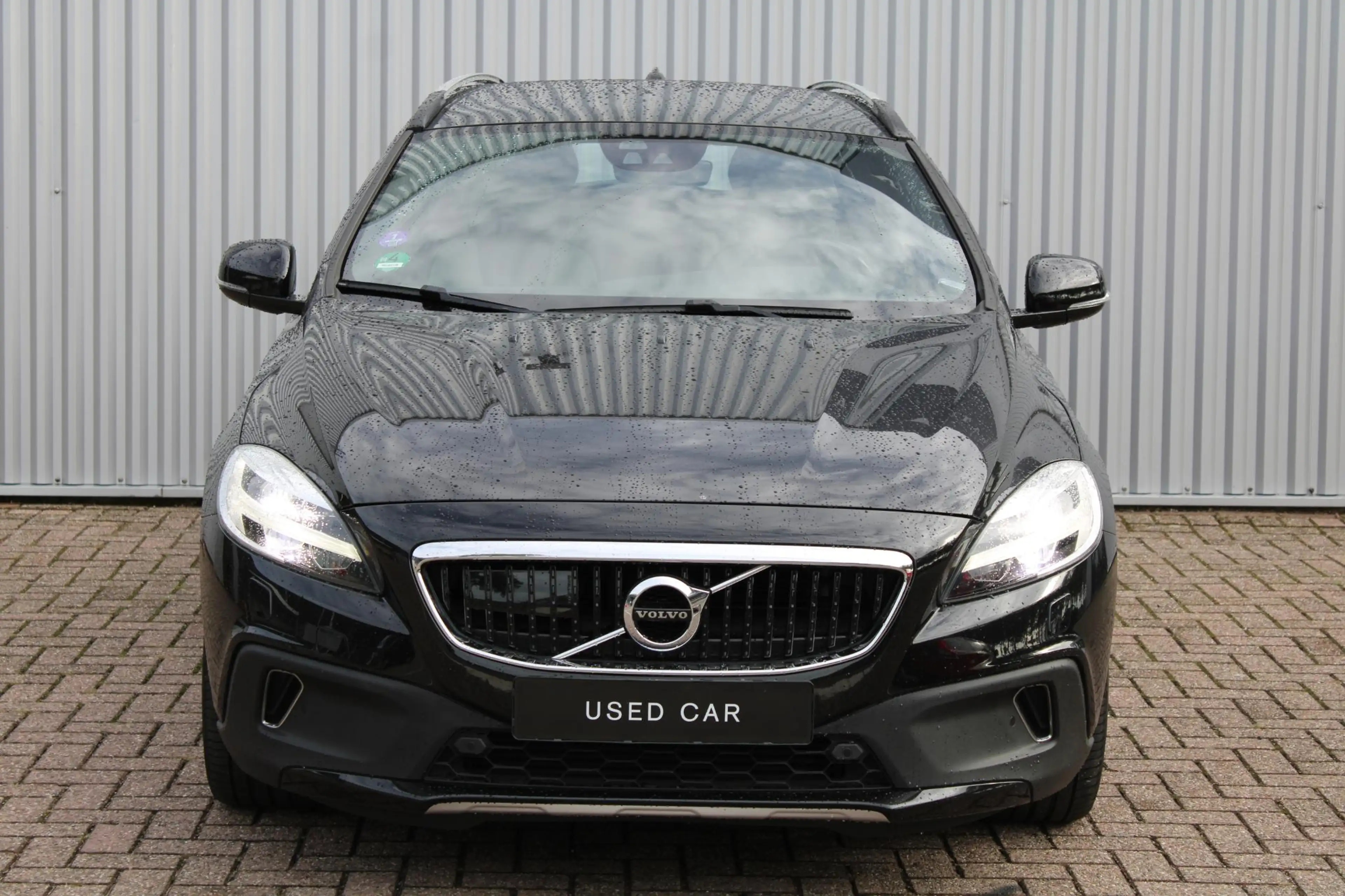 Volvo V40 Cross Country 1.5 T3 Summum | Luxury Line| Henk Scholten 35 Anni — photo 3