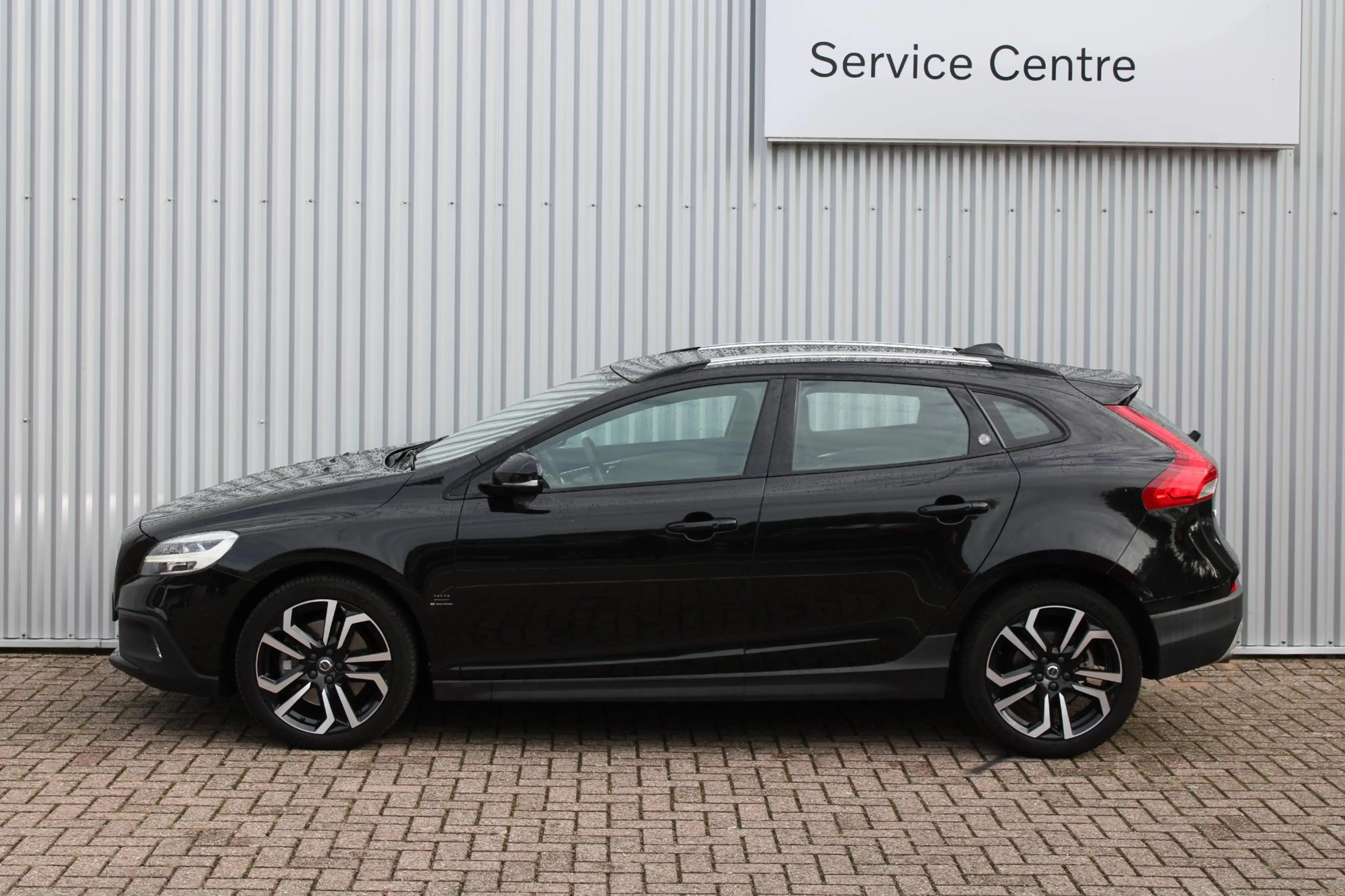 Volvo V40 Cross Country 1.5 T3 Summum | Luxury Line| Henk Scholten 35 Anni — photo 4