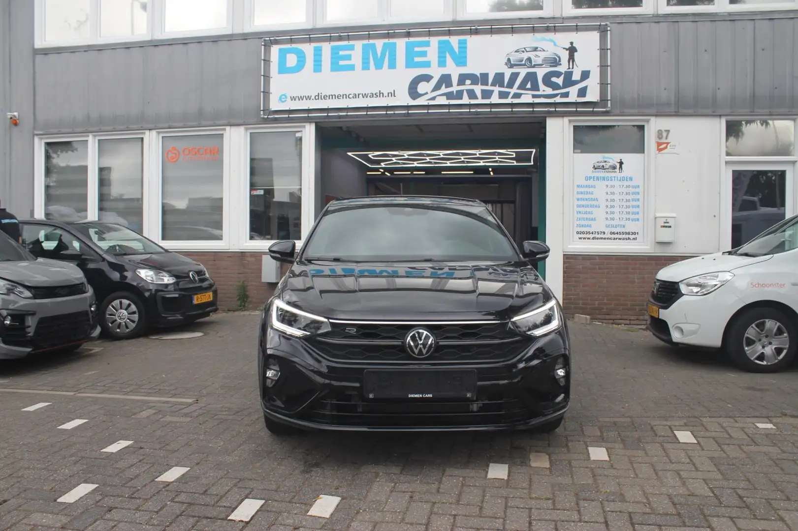 Volkswagen Taigo 1.5 TSI R-Line Business Zwart - 1