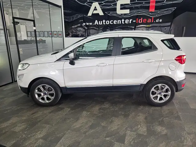 Ford Ecosport view 3