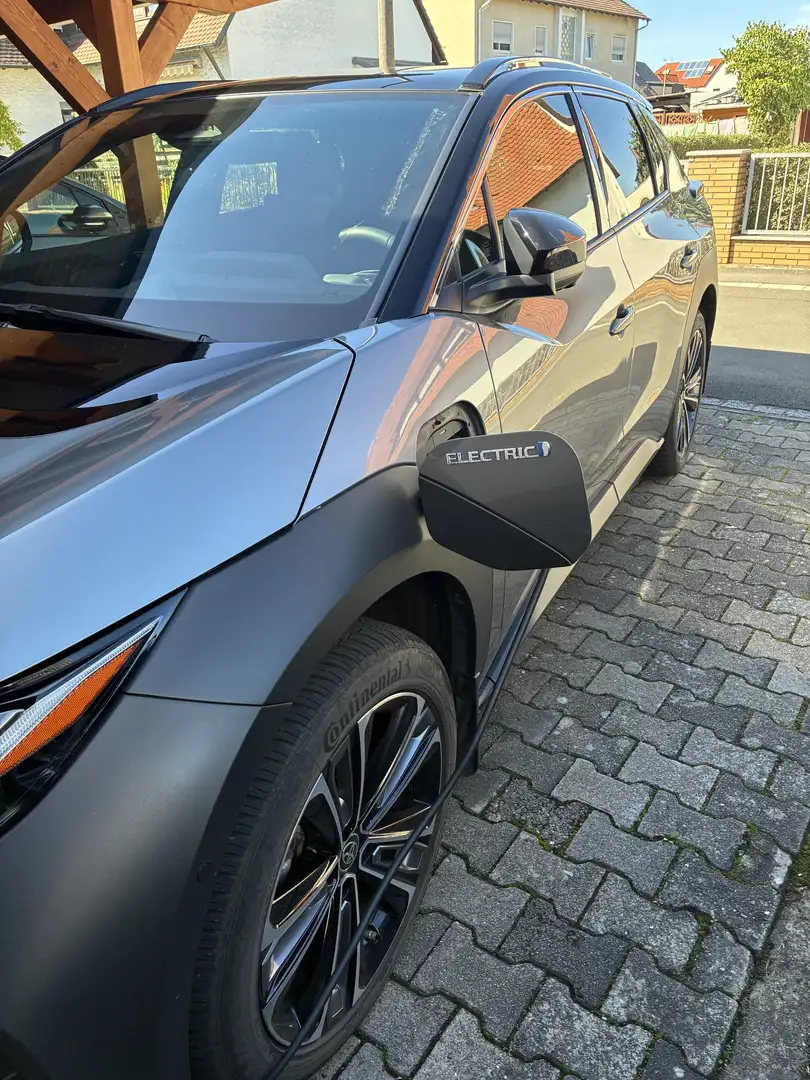 Toyota bZ4X bZ4X X-MODE Grau - 2