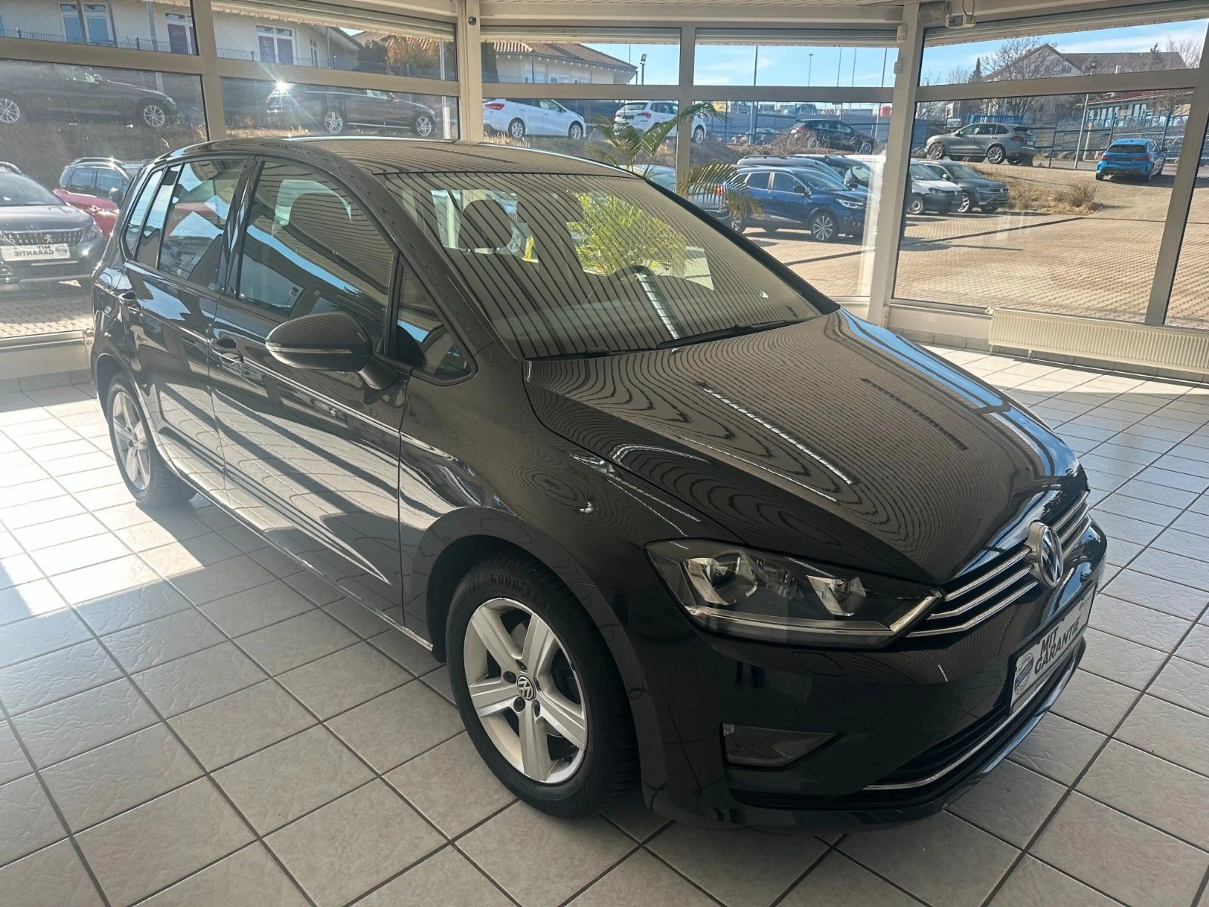 Volkswagen Golf Sportsvan Comfortline*DSG*Xenon*Navi*PDC* — photo 3
