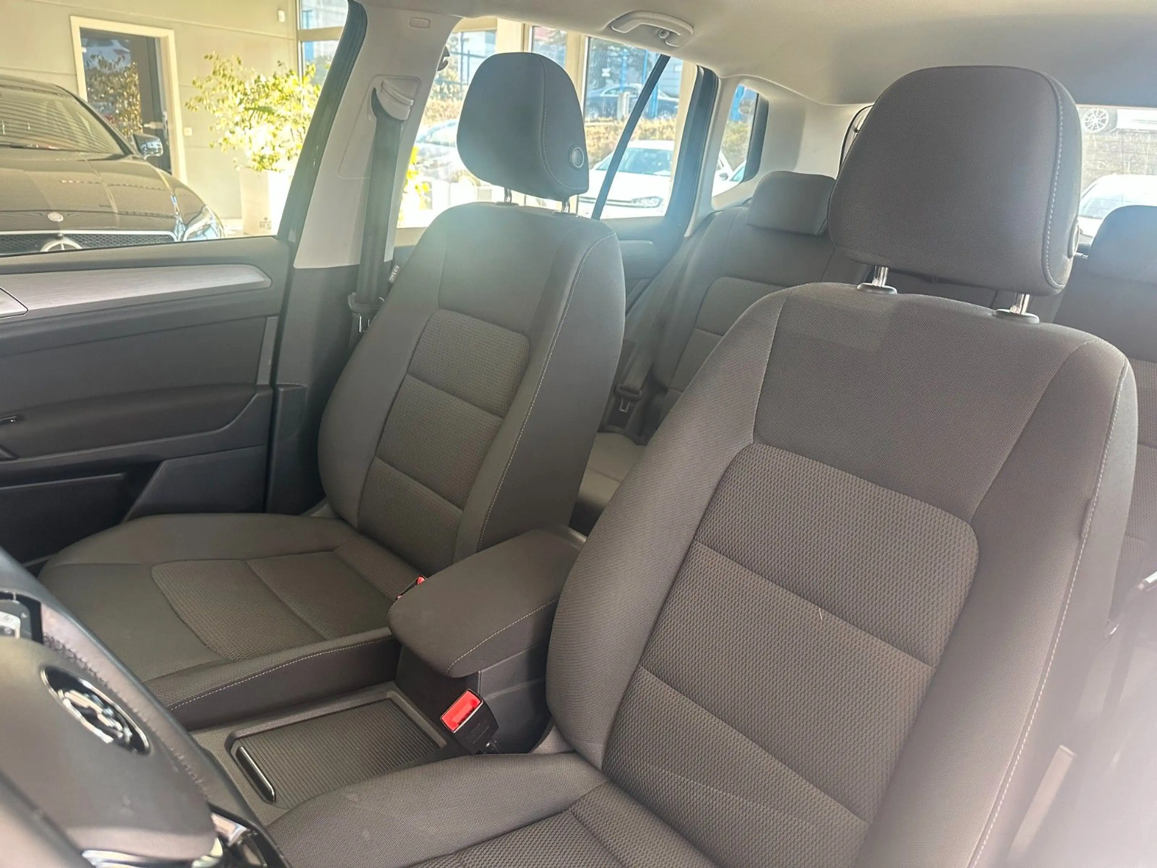 Volkswagen Golf Sportsvan Comfortline*DSG*Xenon*Navi*PDC* — photo 10
