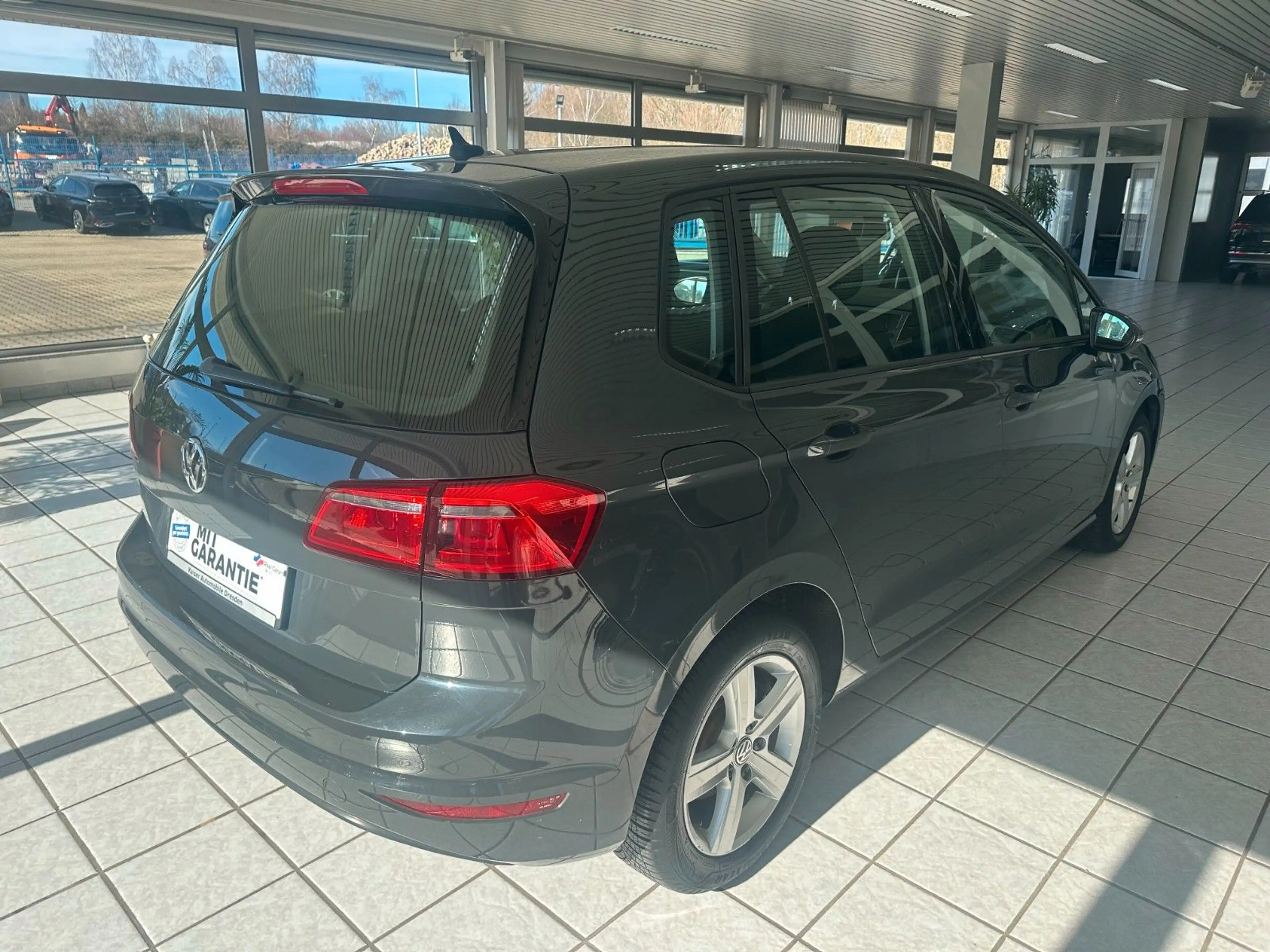 Volkswagen Golf Sportsvan Comfortline*DSG*Xenon*Navi*PDC* — photo 5