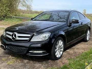 Mercedes-Benz C 250 CGI- Blue Efficiency Coupe Comand/ILS/Komfortsitze