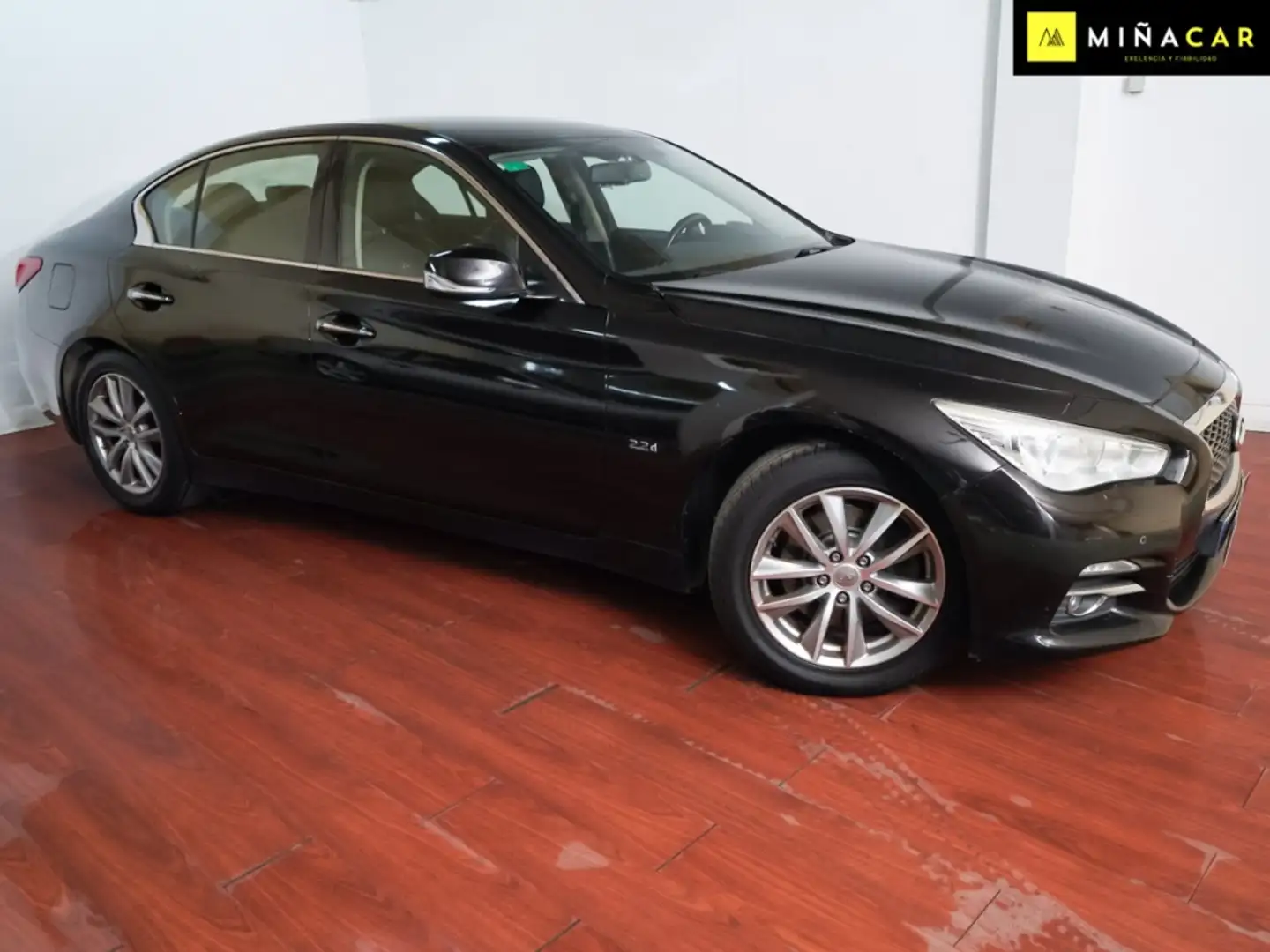 Infiniti Q50 2.2d - 2